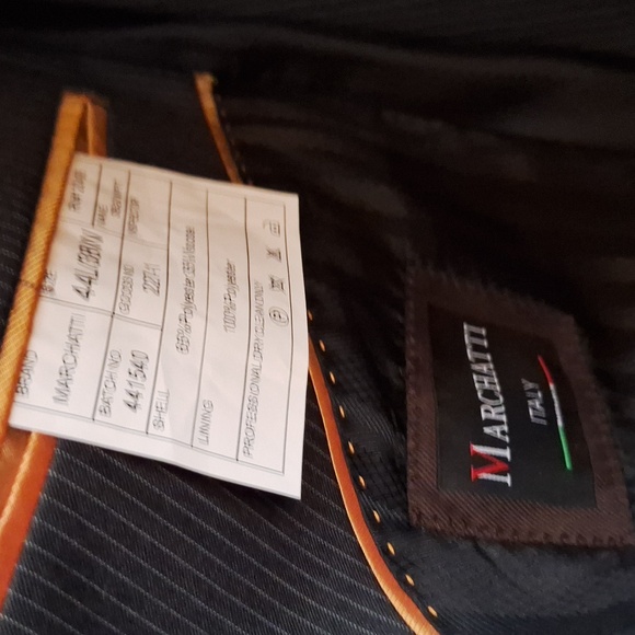 Black and Gray, 3 Peaces Wool Suit. Notch Lapel - Picture 2 of 4